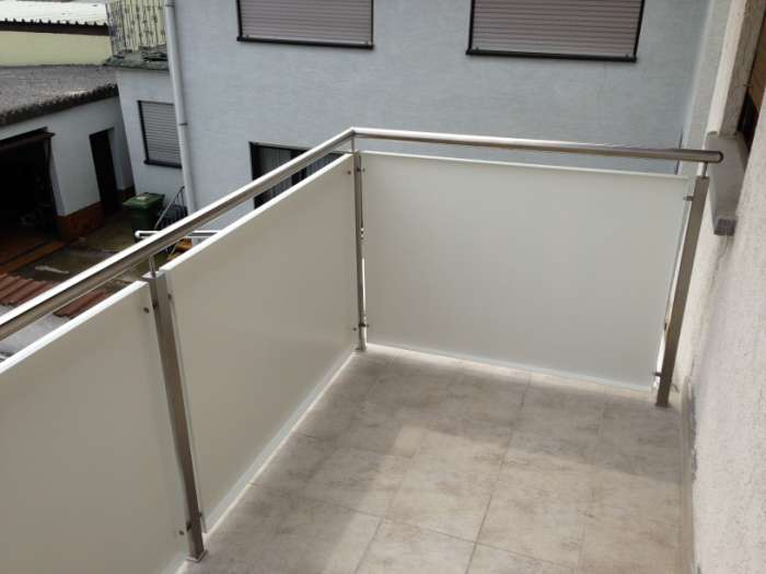 Edelstahlgeländer geschliffen mit Alufüllung gepulvert