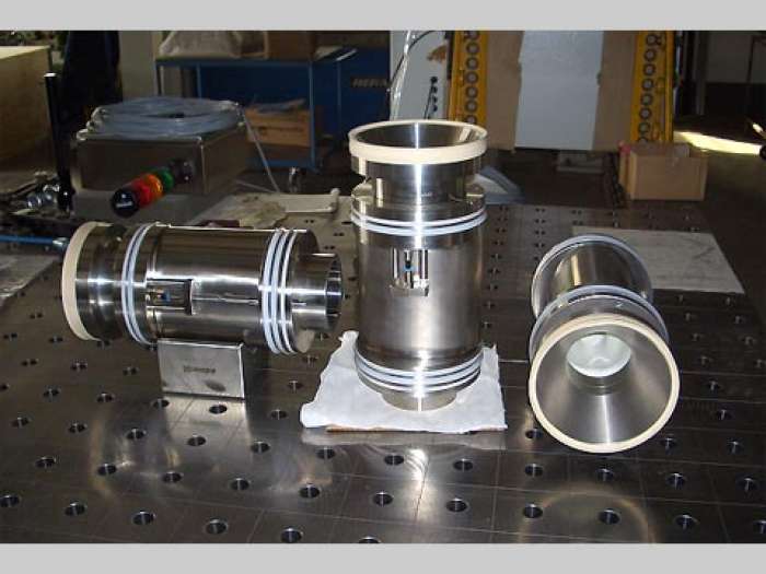 Füllköpfe in Titan und Edelstahl