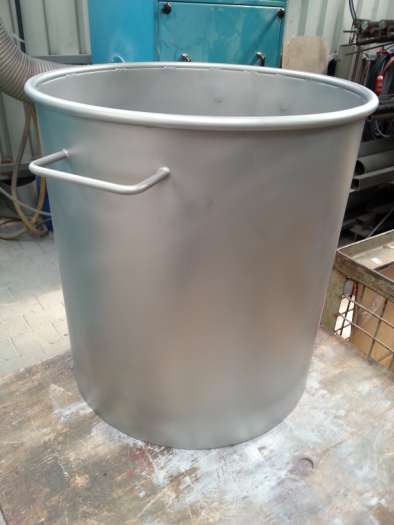 Edelstahleimer glasgestahlt