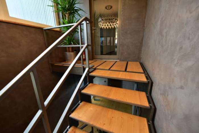 Treppenanlage Stahl / Holz / gewerblicher Einsatz / Bild 3